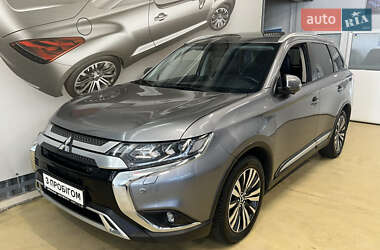Ціни Mitsubishi Outlander Газ пропан-бутан / Бензин
