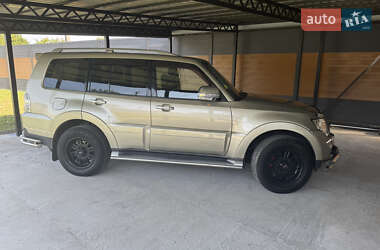 Ціни Mitsubishi Pajero Газ пропан-бутан / Бензин