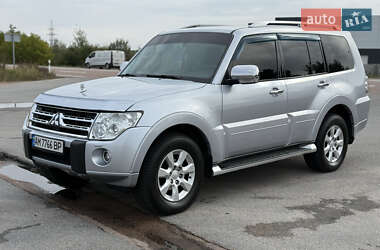 Ціни Mitsubishi Pajero Газ пропан-бутан / Бензин