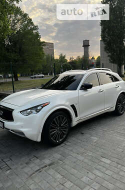 Цены Infiniti QX70 Газ пропан-бутан / Бензин