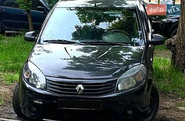 Цены Renault Sandero Газ пропан-бутан / Бензин