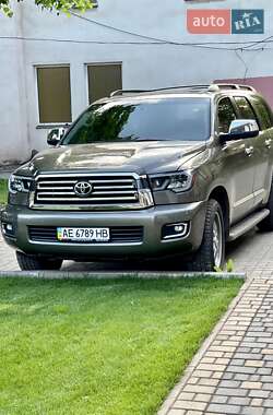 Цены Toyota Sequoia Газ пропан-бутан / Бензин
