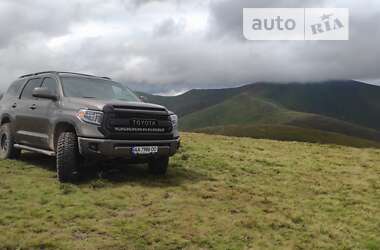 Ціни Toyota Sequoia Газ пропан-бутан / Бензин