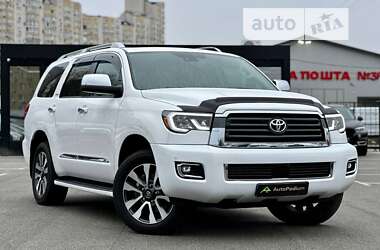 Ціни Toyota Sequoia Газ пропан-бутан / Бензин