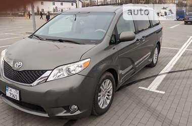 Ціни Toyota Sienna Газ пропан-бутан / Бензин