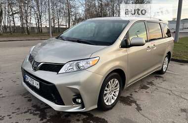 Ціни Toyota Sienna Газ пропан-бутан / Бензин