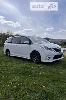 Ціни Toyota Sienna Газ пропан-бутан / Бензин