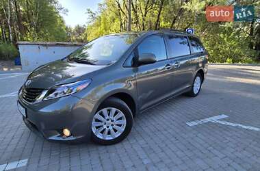 Ціни Toyota Sienna Газ пропан-бутан / Бензин