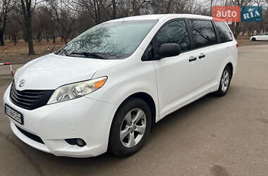 Цены Toyota Sienna Газ пропан-бутан / Бензин