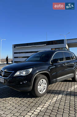 Цены Volkswagen Tiguan Газ пропан-бутан / Бензин