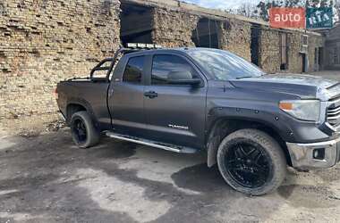 Ціни Toyota Tundra Газ пропан-бутан / Бензин