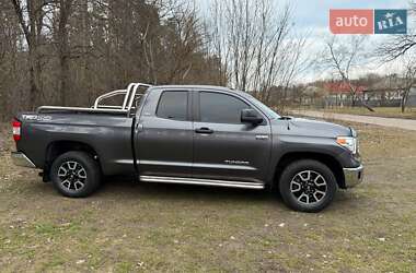 Ціни Toyota Tundra Газ пропан-бутан / Бензин