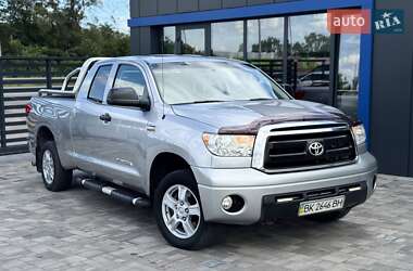 Ціни Toyota Tundra Газ пропан-бутан / Бензин