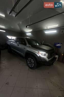 Ціни Toyota Tundra Газ пропан-бутан / Бензин