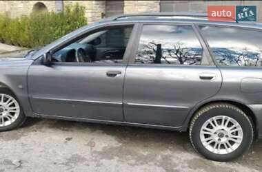 Цены Volvo V40 Газ пропан-бутан / Бензин