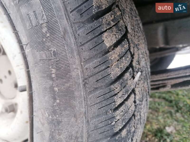 Седан ГАЗ 24-10 Волга