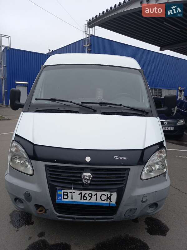 Вантажний фургон ГАЗ 2705 Газель