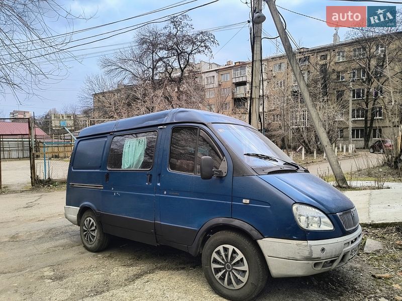 Грузовой фургон ГАЗ 2752 Соболь