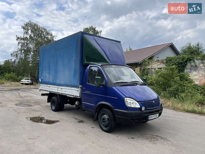 Грузовой фургон ГАЗ 3302 Газель
