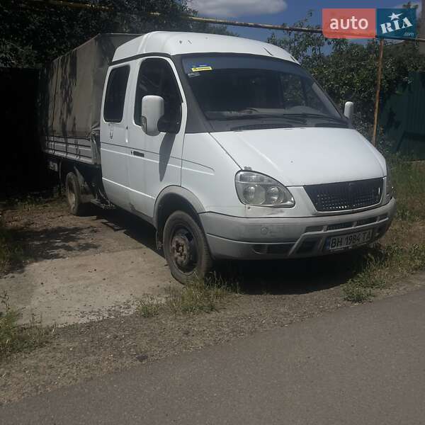 Вантажопасажирський фургон ГАЗ 3302 Газель