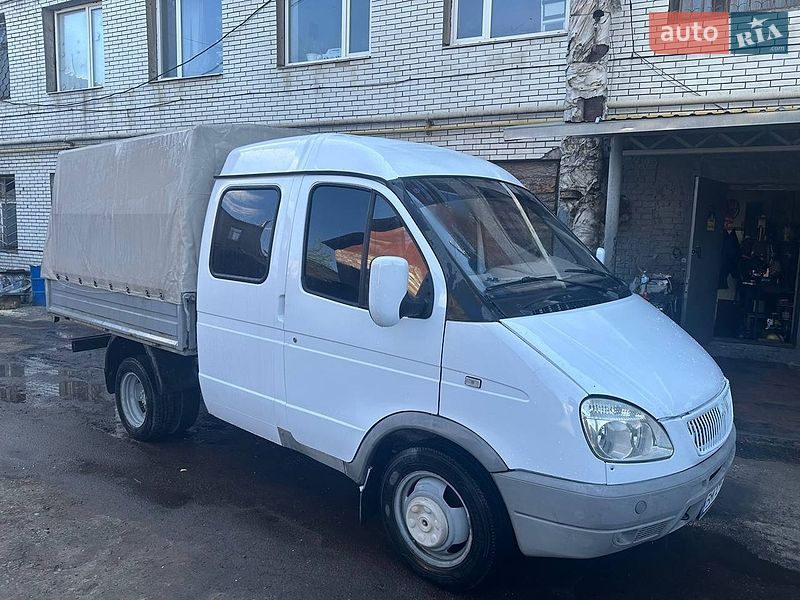 Вантажопасажирський фургон ГАЗ 3302 Газель