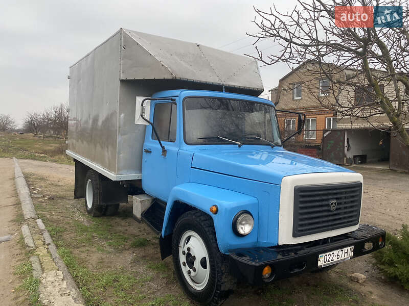 Грузовой фургон ГАЗ 3307