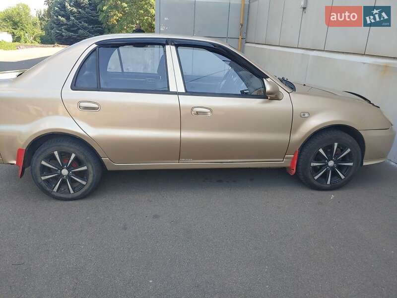 Седан Geely CK