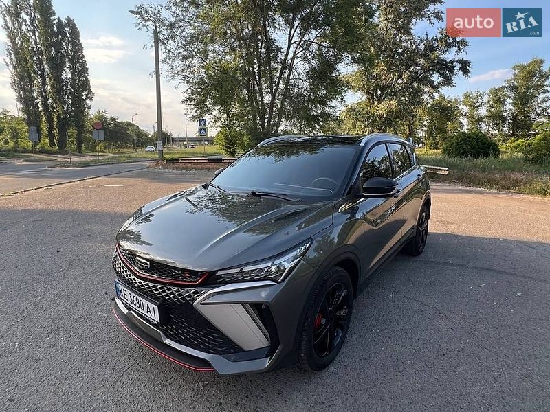Позашляховик / Кросовер Geely Coolray