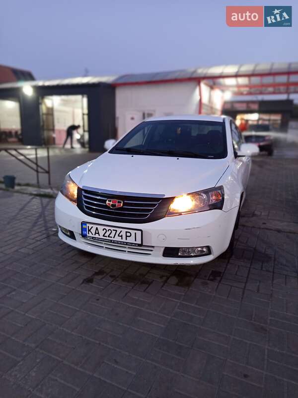 Хетчбек Geely Emgrand 7 (EC7)