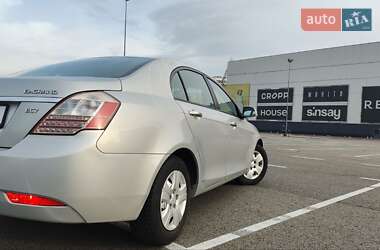 Geely Emgrand 7 (EC7) 2011