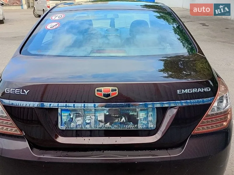 Geely Emgrand 2012