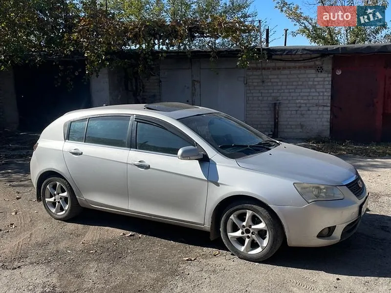 Geely Emgrand 7 (EC7)