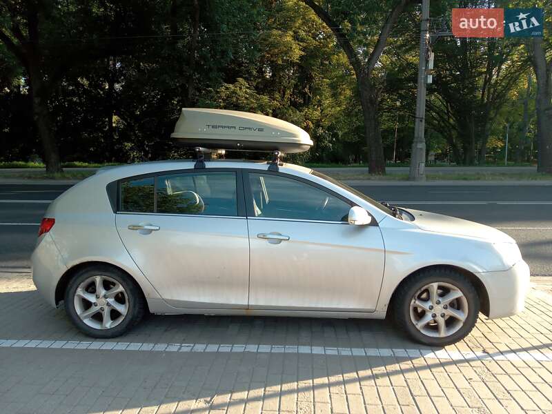 Geely Emgrand EC7-RV