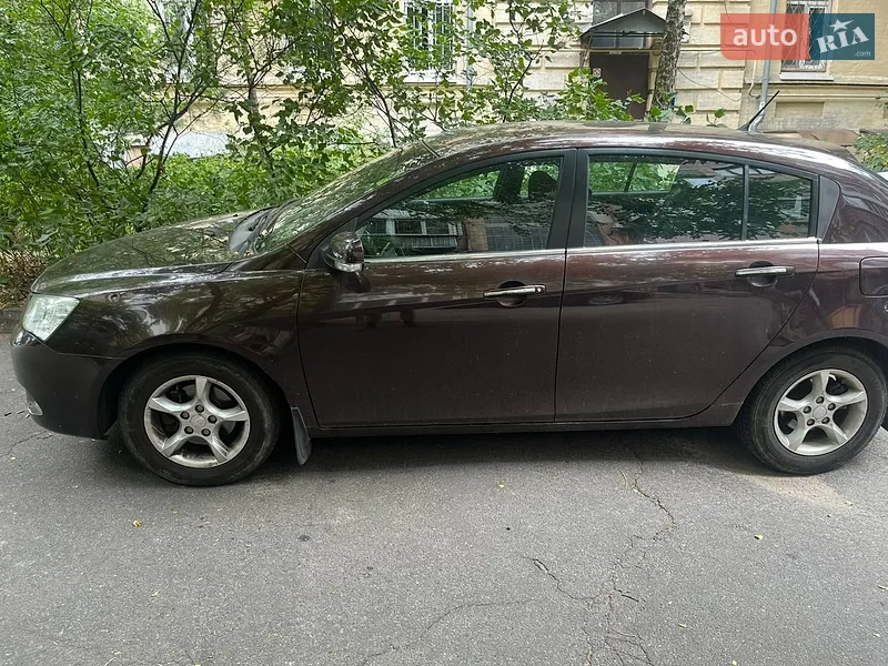 Geely Emgrand EC7-RV 2013