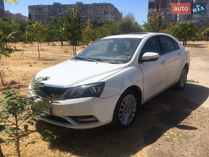 Geely Emgrand EV300