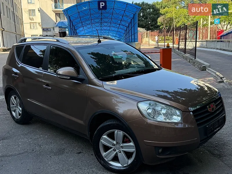 Geely Emgrand X7 2013