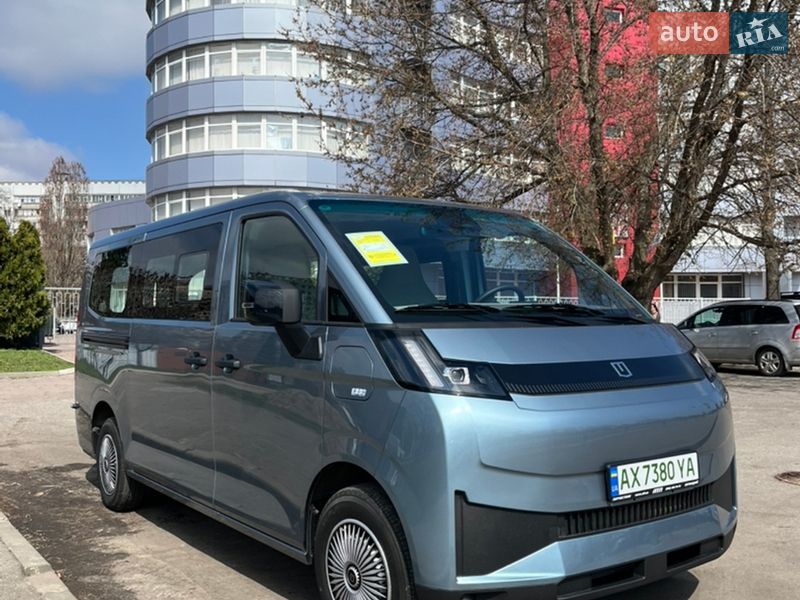 Легковые Geely Farizon V6E