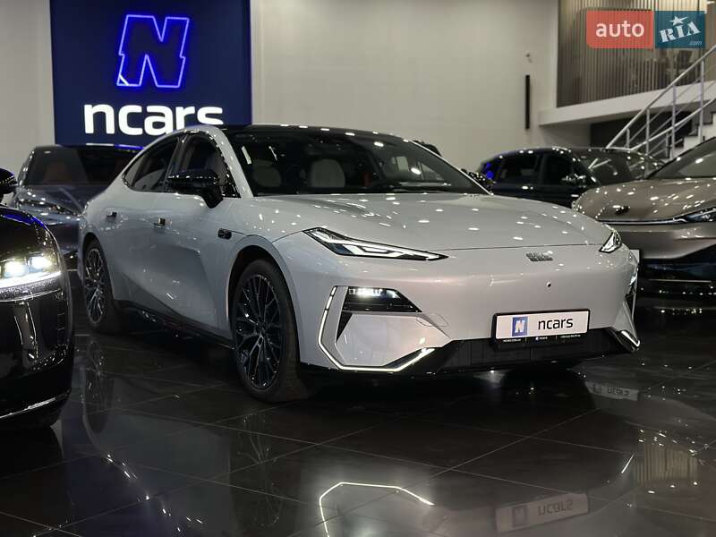 Geely Galaxy E8