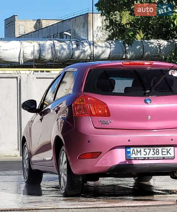 Хетчбек Geely GC5