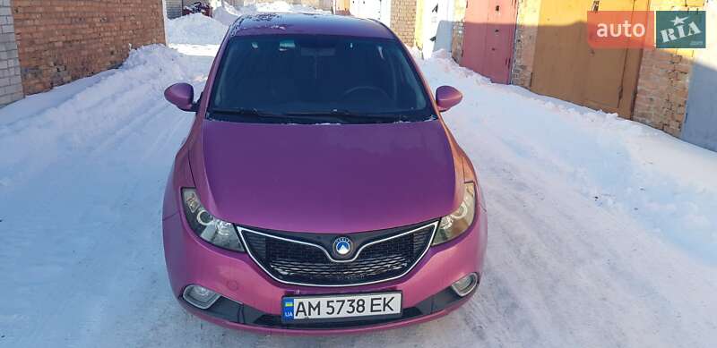 Хетчбек Geely GC5