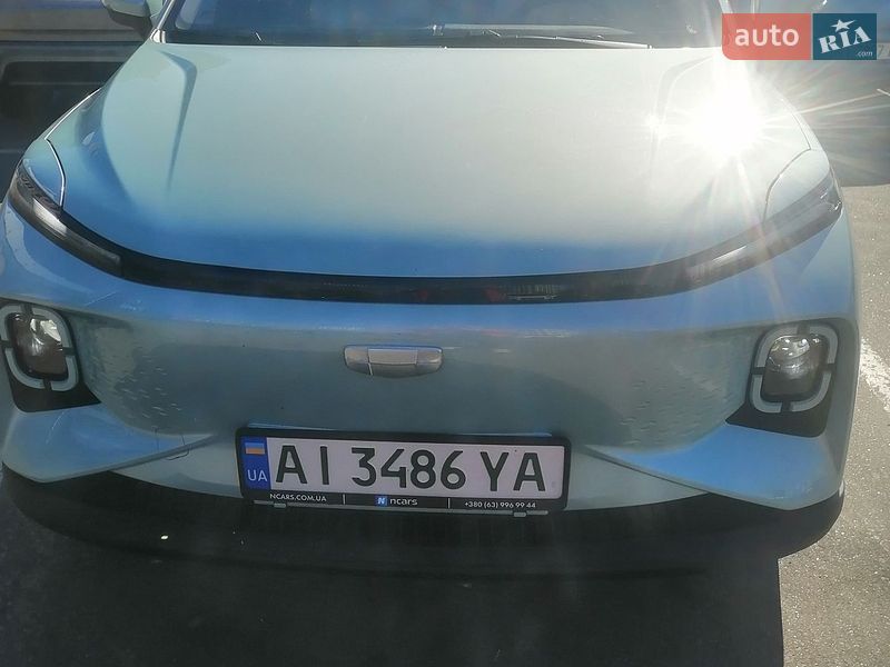 Легкові Geely Geometry E
