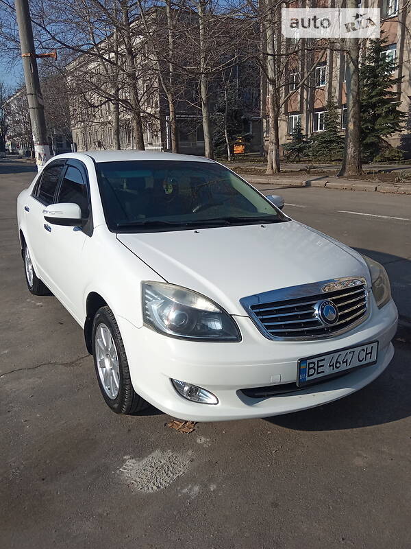 Седан Geely Maple C82