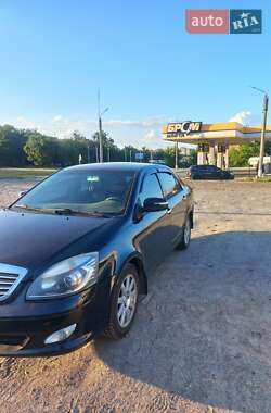 Geely Maple C82  2010