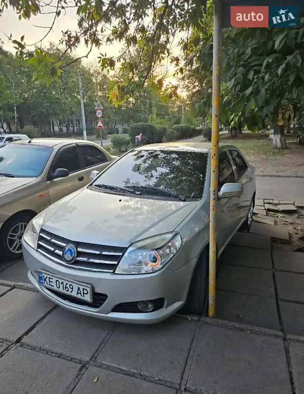 Geely MK-2 2012
