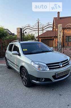 Geely MK Cross  2012