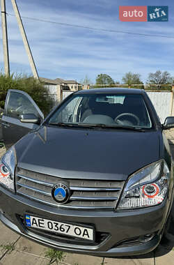 Geely MK Cross  2010