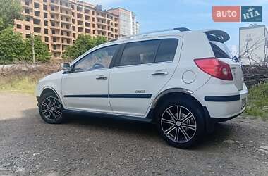 Geely MK Cross 2012