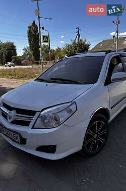 Geely MK Cross  2013