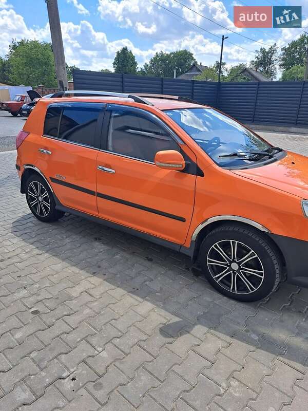 Хэтчбек Geely MK Cross 2012 в Овруче