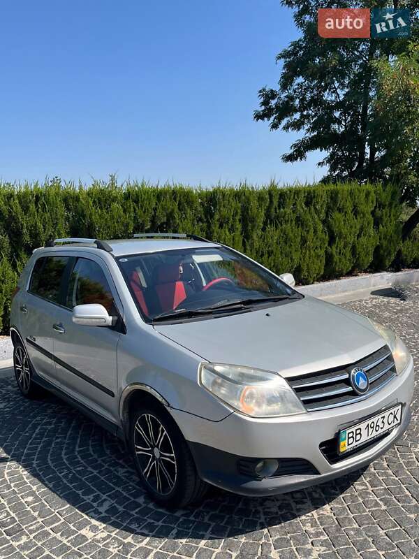 Легкові Geely MK Cross